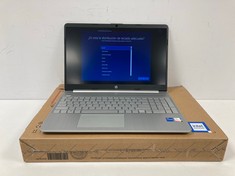 LAPTOP HP 15S-FQ5100NS 512 GB (ORIGINAL PRICE - 599,99 €) IN SILVER (WITH BOX AND CHARGER). I7-1255U, 16 GB RAM, , INTEL IRIS XE GRAPHICS [JPTZ5889].