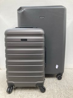 2 X JOHN LEWIS & PARTNERS WHEELED HARD SHELL SUITCASES IN GREY: LOCATION - D 3