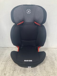 MAXI COSI RODIFIX AIR PROTECT CAR SEAT IN BLACK: LOCATION - WA9