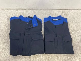 2 X ALSIFLEX CONTRAST JACKETS IN NAVY - UK M: LOCATION - A17