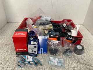 QTY OF ASSORTED HARDWEAR ITEMS TO INCLUDE BOX OF TIMCO DRYWALL CONSTRUCTION SCREWS: LOCATION - A15