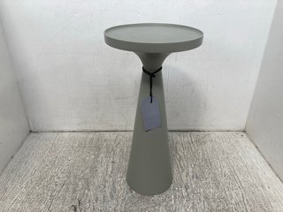 ZUIVER FLOSS SIDE TABLE IN GREY - RRP £129: LOCATION - A14