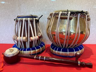SURJAN SINGH & SONS DESIGNER STEEL AND WOOD TABLA SET FOR PROFESSIONALS - RRP £175: LOCATION - BOOTH