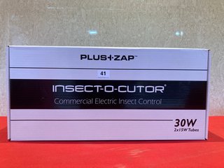 INSECT-O-CUTOR COMMERCIAL ELECTRIC INSECT CONTROL 30W 2x15W TUBES - RRP £200.00: LOCATION - BOOTH