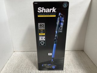 SHARK ANTI HAIR WRAP CORDLESS STICK VACUUM CLEANER - MODEL: IZ202UK: LOCATION - WA2