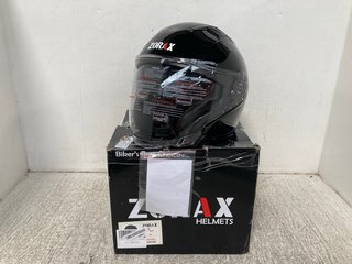 ZORAX MOTORCYCLE HELMET WITH CLEAR FACE SCREEN IN GLOSS BLACK - SIZE UK M: LOCATION - WA5