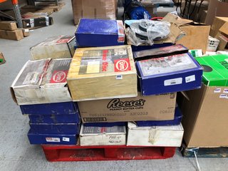 PALLET OF ASSORTED ITEMS TO INCLUDE DON COMMERCIAL VEHICLE BRAKE DISCS & 2 X JURATEK BRAKE DISCS: LOCATION - A2 (KERBSIDE PALLET DELIVERY)