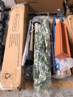 PALLET OF ASSORTED OUTDOOR ITEMS TO INCLUDE HORIZON DELUXE POP-UP GAZEBO & 4 SIDE WALLS: LOCATION - B5 (KERBSIDE PALLET DELIVERY)