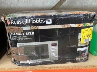 RUSSELL HOBBS FAMILY SIZE DIGITAL MICROWAVE IN STAINLESS STEEL: LOCATION - AR8