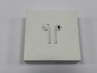 APPLE AIRPODS WIRELESS EARPHONES IN WHITE: MODEL NO A2032 A2031 A1602 (WITH BOX) [JPTM117297]