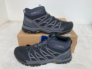 BERGHAUS EXPANSE MID GTX TECH BOOTS IN BLACK SIZE: 11 RRP - £165: LOCATION - WHITE BOOTH