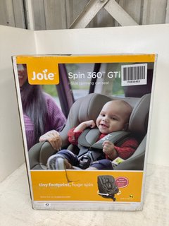 JOIE SPIN 360 GTI I - SIZE SPINNING CHILDRENS CAR SEAT RRP - £149: LOCATION - WHITE BOOTH