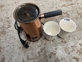 VELVETISER DRINKING CHOCOLATE SYSTEM IN COPPER TO INCLUDE 2 CHOCOLATE MUGS IN WHITE: LOCATION - AR 6