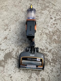 SHARK POWER NOZZLE VACUUM CLEANER MODEL NO. IZ300UK T6: LOCATION - AR 6