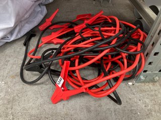 QTY OF ASSORTED VEHICLE JUMP LEADS: LOCATION - AR19