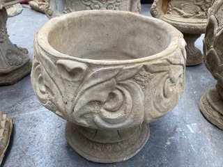 (COLLECTION ONLY) NATURAL STONE CHALICE STYLE GARDEN PLANTER IN ORNATE FLORAL DESIGN: LOCATION - B5