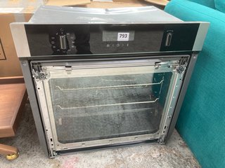 NEFF BUILT IN SINGLE ELECTRIC OVEN: MODEL B2ACH7HHOB - RRP £729: LOCATION - A8