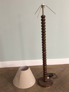 GREYSON TALL FLOOR LAMP IN STAINED OAK & ANTIQUE BRASS - RRP £695: LOCATION - D1