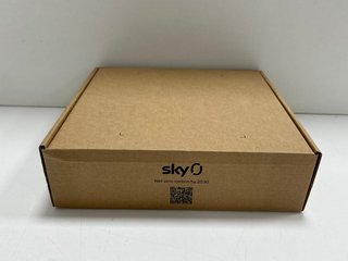 SKY STREAM PUCK TV BOX: MODEL NO IP061-EF-ANT-UKIE-GHM (WITH BOX & ALL ACCESSORIES) [JPTM117538]. (SEALED UNIT). THIS PRODUCT IS FULLY FUNCTIONAL AND IS PART OF OUR PREMIUM TECH AND ELECTRONICS RANGE