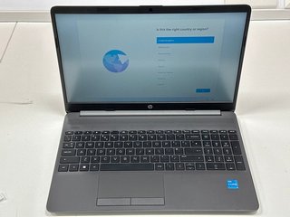 HP 250 G9 256 GB LAPTOP IN GREY. (WITH BOX & ALL ACCESSORIES, UNUSED RETAIL). 12TH GEN INTEL CORE I3-1215U @ 1.20GHZ, 8 GB RAM, 15.6" SCREEN, INTEL UHD GRAPHICS [JPTM117466]. THIS PRODUCT IS FULLY FU