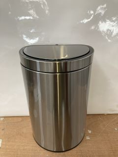 A QTY OF STAINLESS STEEL BINS TO UNCLUDE PLASTIC STORAGE CONTAINERS