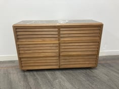 LUCIA LOUVRE SLATTED FRONT OAK WOOD SIX DRAWER DRESSER WITH BRASS INLAY HONED MICHELANGELO MARBLE TOP & HIDDEN RECESSED HANDLES RRP- £2995 (COLLECTION OR OPTIONAL DELIVERY)
