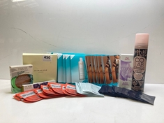 BOX OF ASSORTED BEAUTY PRODUCTS TO INCLUDE CO LAB DRY SHAMPOO (DELIVERY ONLY)