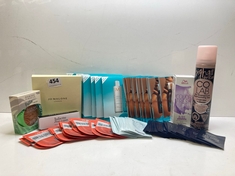 BOX OF ASSORTED BEAUTY PRODUCTS TO INCLUDE CO LAB DRY SHAMPOO (DELIVERY ONLY)