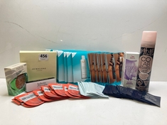 BOX OF ASSORTED BEAUTY PRODUCTS TO INCLUDE CO LAB DRY SHAMPOO (DELIVERY ONLY)