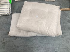 2 X SOFA CUSHIONS IN BEIGE WITH BUTTON EFFECT (COLLECTION OR OPTIONAL DELIVERY)