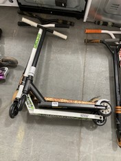 3 X ASSORTED STUNT SCOOTERS TO INCLUDE DOMINATOR CADET SCOOTER IN WHITE / GREEN) (COLLECTION OR OPTIONAL DELIVERY)