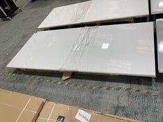4 X 2.4 X 1M X 10MM BATHROOM PVC WALL PANELS IN WHITE GLOSS - TOTAL LOT RRP £392 (COLLECTION OR OPTIONAL DELIVERY) (KERBSIDE PALLET DELIVERY)