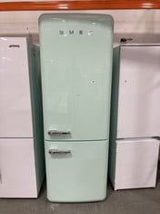 SMEG 50'S STYLE DOUBLE DOOR FREESTANDING RIGHT HAND FRIDGE IN GREEN - MODEL NO. FAB38RPG5 - RRP £2279 (COLLECTION OR OPTIONAL DELIVERY)