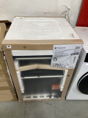 HOTPOINT BUILT IN DOUBLE OVEN IN BLACK - MODEL NO. DD2844CBL - RRP £369 (COLLECTION OR OPTIONAL DELIVERY)