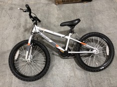 WILDTRAK BOYS MOUNTAIN BIKE IN SILVER - MODEL NO. WT007 - RRP £129 (COLLECTION OR OPTIONAL DELIVERY)