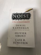 ASSORTED BOOKS TO INCLUDE NOISE A FLAW IN HUMAN JUDGMENT. (DELIVERY ONLY)