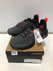 ADIDAS TERREX AX4 GTX TRAINERS GREY/BLACK/ORANGE SIZE 8 (DELIVERY ONLY)