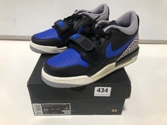 AIR JORDAN LEGACY 312 LOW TRAINERS BLACK/GAME ROYAL-WHITE SIZE 5 RRP- £130 (DELIVERY ONLY)