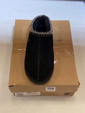 UGG TASMAN SLIPPERS BLACK SIZE 6 RRP- £100 (DELIVERY ONLY)