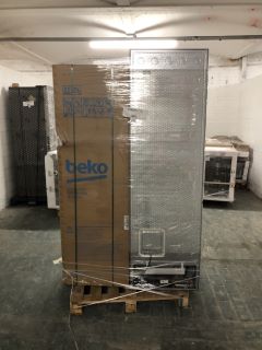 1X PALLET WITH TOTAL RRP VALUE OF £1774 TO INCLUDE 1X HISENSE 60 CM FRIDGE FREEZER MODEL NO RM469N4AC EUK, 1X INDESIT 55 CM FRIDGE FREEZER TSL MODEL NO IBD 5515  W 1, 1X BEKO BUILT-IN 2 DOOR REFRIGER