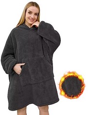 13 X HOODIE BLANKET OVERSIZED WEARABLE HOODIE SWEATSHIRT BLANKET SUPER SOFT WARM COMFORTABLE SHERPA BLANKET HOODIE ONE SIZE FITS ALL ADULTS MEN WOMEN BLACK - TOTAL RRP £152: LOCATION - B RACK