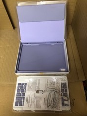 QUANTITY OF ASSORTED ITEMS TO INCLUDE TRAVEL KEYBOARD AND CASE RRP £370: LOCATION - C RACK