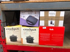 QUANTITY OF ITEMS TO INCLUDE SNAILAR WAFFLE MAKER, 2 SLICE NON-STICK WAFFLE IRON, BELGIAN WAFFLE MACHINE WITH INDICATOR LIGHTS, PFOA FREE, PERFECT FOR BREAKFAST AND SNACKS, 750W: LOCATION - BACK RACK