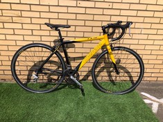 CARRERA TDF ROAD BIKE 57CM FRAME 20" WHEELS 6 SPEED SHIMANO REVOSHIFT GEARS :: LOCATION - MIDDLE FLOOR(COLLECTION OR OPTIONAL DELIVERY AVAILABLE)