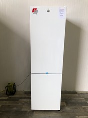 HOOVER FRIDGE FREEZER MODEL HOCE4T620EWK RRP £413: LOCATION - FRONT FLOOR(COLLECTION OR OPTIONAL DELIVERY AVAILABLE)