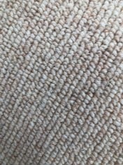 TUDOR COORDINATES CARPET APPROX WIDTH 4M - COLLECTION ONLY - LOCATION SR 21