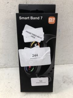 M7 SMART BAND 7 UP TO 30 WORKOUT MODES, WATER RESISTANT TO 50 METRES, SLEEP/BLOOD OXYGEN/STRESS AND BREATH MONITORING, 0.96" FULL AMOLED DISPLAY. SILICONE STRAP. BOXED.