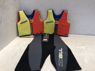 2X SPEEDO FLOAT JACKET FOR CHILDREN AGE 2-4  1X CHILDRENS WETSUIT SMALL