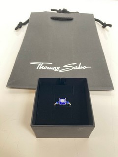 A THOMAS SABO RING WITH GIFT BOX AND BAG RRP £150