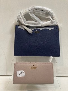 A KATE SPADE LEEWOOD PLACE BLUE HANDBAG RRP £205, TOGETHER WITH A KATE SPADE JACKSON STREET PURSE IN BONE GREY RRP £115